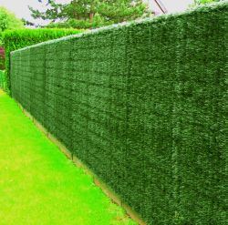 Artificial hedge fence