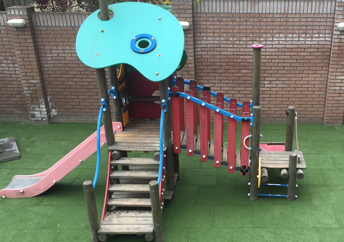 Rubberen tegels of kunstgrastegels