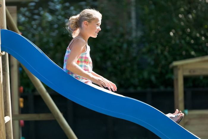 Houten speeltoestel, veiligheid, keuze en tuin